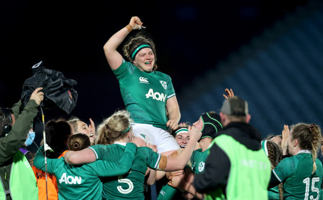 ciara-griffin-celebrates-with-the-team-after-making-her-final-appearance-for-ireland