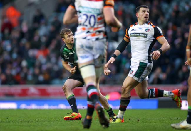 jack-carty-watches-on-after-kicking-a-drop-goal-to-secure-a-losing-bonus-point-for-his-side