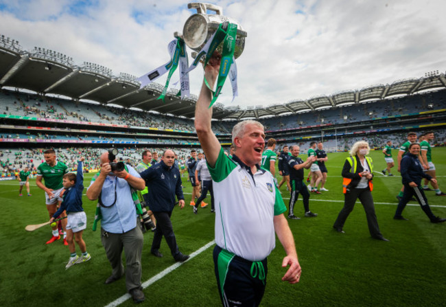 john-kiely-celebrates-with-the-liam-maccarthy