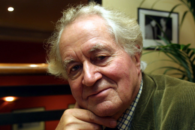 desmond-fennell-reporters-authors-portrait-landscape