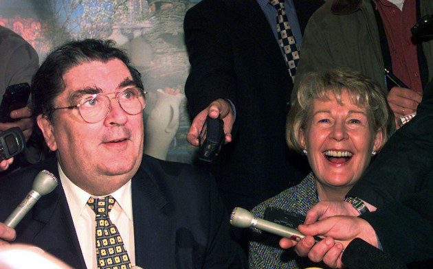 sdlp-leader-john-hume-with-his-wife-pat-speak-to-the-media-at-the-foyle-arts-centre-in-londonderry-today-friday-after-he-and-ulsters-first-minister-david-trimble-were-today-awarded-the-nobel-pea