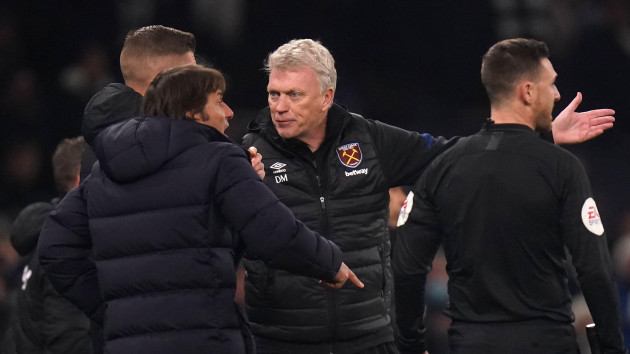west-ham-united-manager-david-moyes-centre-speaks-to-the-officials-and-tottenham-hotspur-manager-antonio-conte-left-after-his-side-concede-a-second-goal-during-the-carabao-cup-quarter-final-match