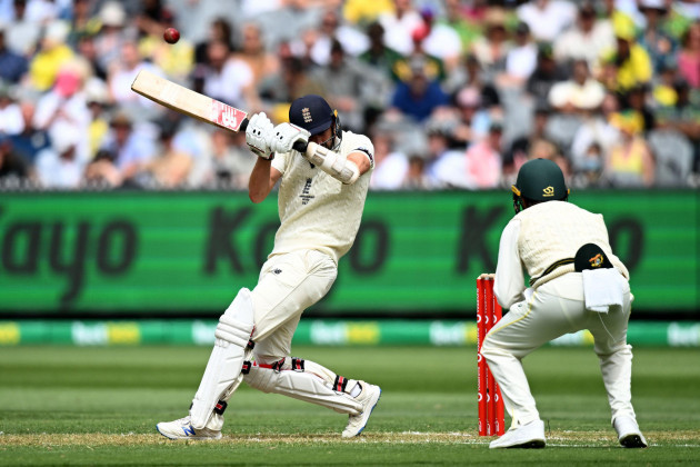 melbourne-cricket-ground-melbourne-australia-26th-dec-2021-the-ashes-3rd-test-day-1-cricket-australia-versus-england-mark-wood-of-england-pulls-for-runs-during-a-6-run-innning-credit-action-pl