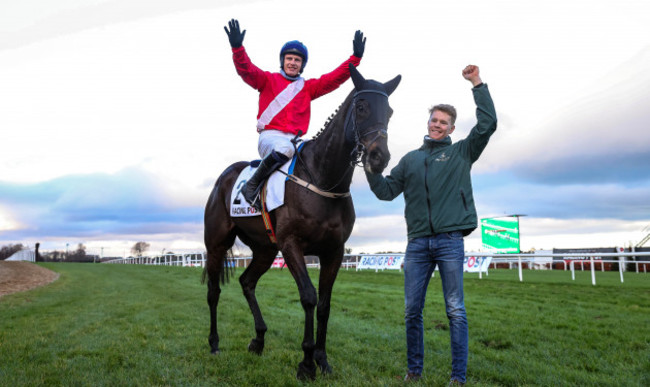 paul-townend-celebrates-onboard-ferny-hollow-after-winning-the-race