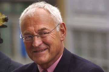 file-photo-patrick-bewley-former-managing-director-of-bewleys-has-died-aged-77-end