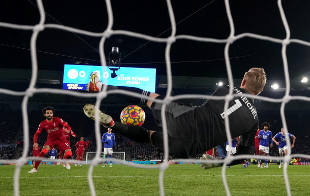 leicester-city-goalkeeper-kasper-schmeichel-saves-a-penalty-from-liverpools-mohamed-salah-during-the-premier-league-match-at-the-king-power-stadium-leicester-picture-date-tuesday-december-28-2021