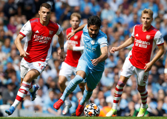 manchester-england-28th-august-2021-ilkay-gundogan-of-manchester-city-runs-at-the-arsenal-defence-during-the-premier-league-match-at-the-etihad-stadium-manchester-picture-credit-should-read-dar