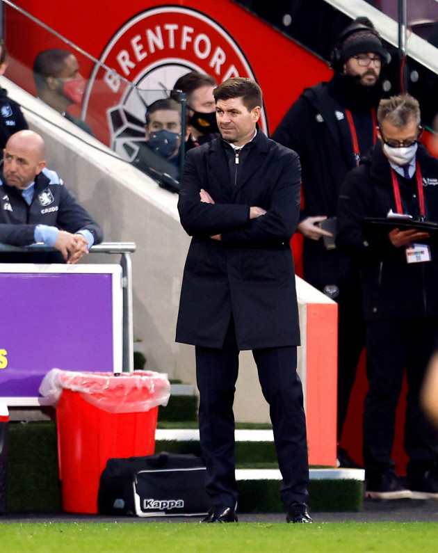 aston-villa-manager-steven-gerrard-on-the-touchline-during-the-premier-league-match-at-the-brentford-community-stadium-london-picture-date-sunday-january-2-2022