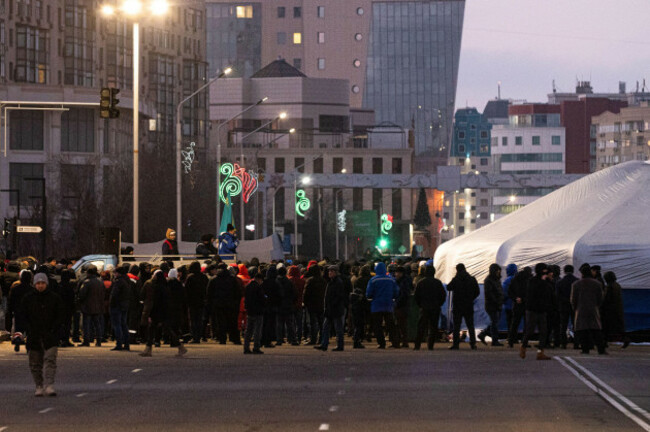 aktau-kazakhstan-6th-jan-2022-people-take-part-in-a-protest-protests-were-sparked-by-rising-fuel-prices-in-the-towns-of-zhanaozen-and-aktau-in-western-kazakhstan-on-2-january-and-spread-rapidly-a