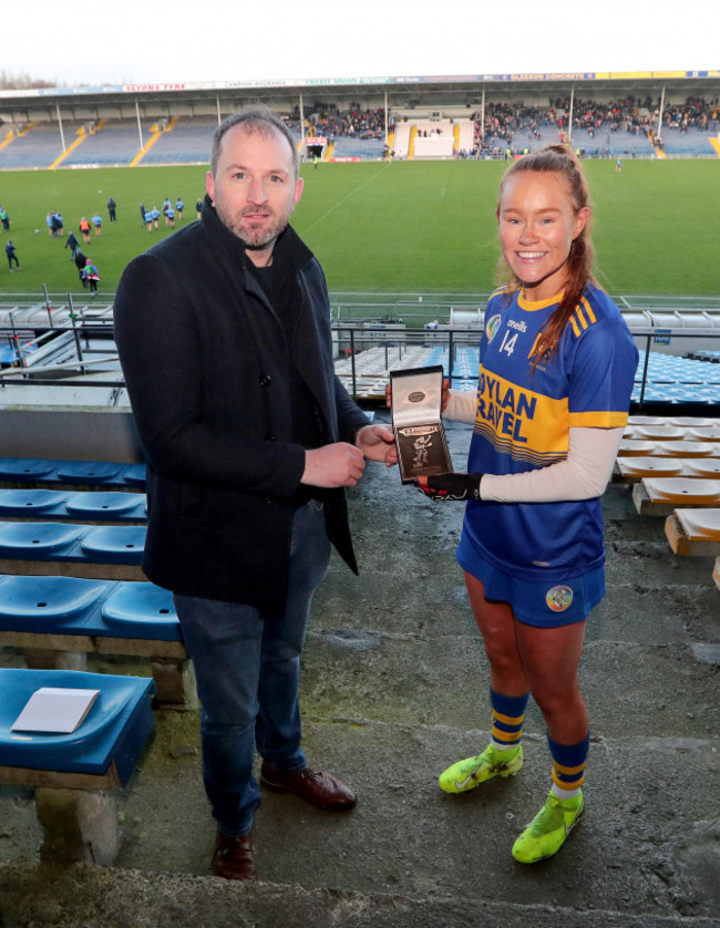 frank-mcgrath-of-aib-presents-kate-kenny-the-player-of-the-match-award