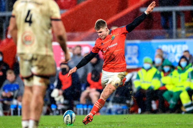 jack-crowley-takes-a-kick-812022