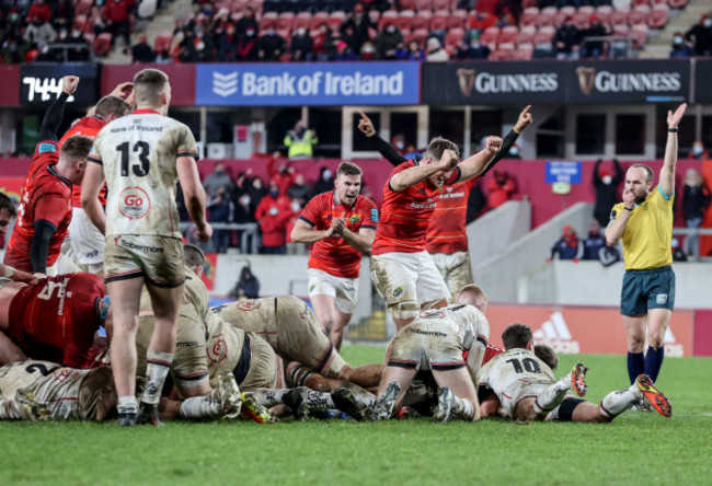 jack-odonoghue-celebrates-after-alex-kendellen-scores-a-try