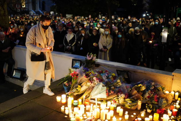 floral-tributes-and-candles-are-left-after-a-vigil-outside-the-london-irish-centre-in-camden-in-memory-of-murdered-primary-school-teacher-23-year-old-ashling-murphy-who-was-found-dead-on-wednesday-af