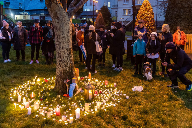 kinsale-west-cork-ireland-15th-jan-2022-approximately-400-people-gathered-in-kinsale-this-afternoon-to-hold-a-vigil-and-a-walk-in-memory-of-ashling-murphy-ms-murphy-was-found-dead-on-wednesday-a