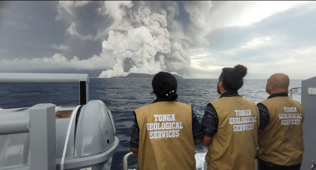 january-17-2022-hunga-haapai-tonga-a-distress-signal-has-been-detected-in-an-isolated-low-lying-group-of-islands-in-the-tonga-archipelago-following-saturdays-massive-volcanic-eruption-and-tsuna