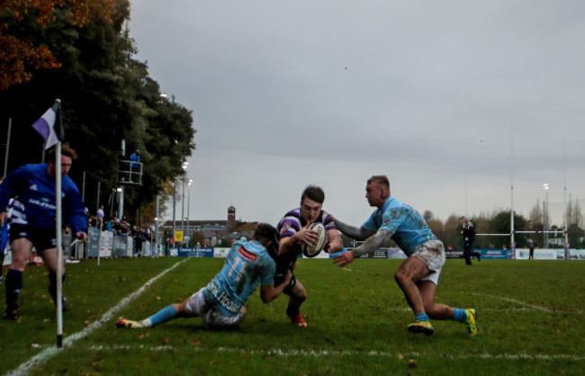 craig-adams-scores-a-try