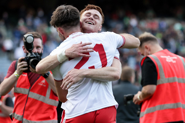conor-meyler-celebrates-at-the-final-whistle-with-tiernan-mccann