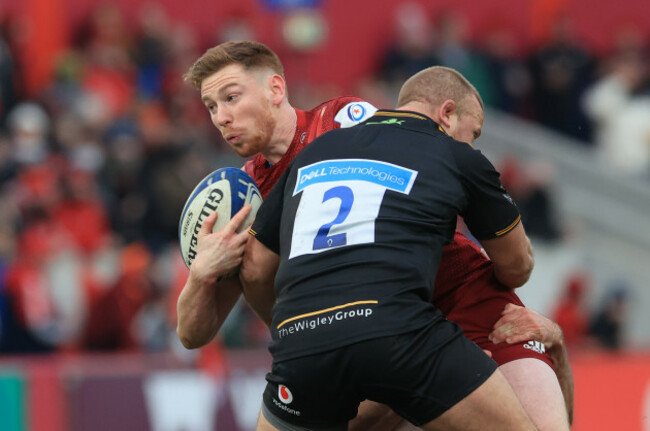 munsters-ben-healy-is-tackled-by-wasps-tom-cruse