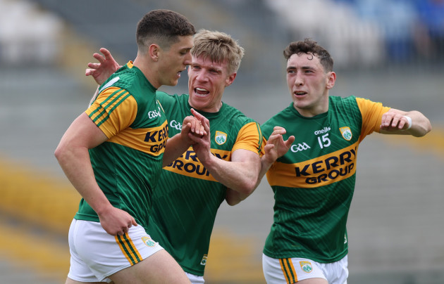 joe-oconnor-celebrates-scoring-his-sides-second-goal-with-tommy-walsh-and-paudie-clifford