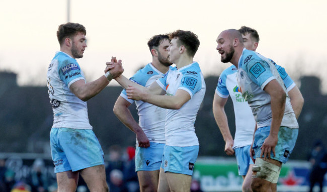 glasgow-players-celebrate-after-the-game