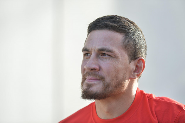 leeds-uk-2nd-february-2020-former-world-cup-winning-all-black-sonny-bill-williams-enters-the-pitch-for-warm-up-priors-to-his-rugby-league-super-league-debut-for-toronto-wolfpack-at-a-sell-out-head