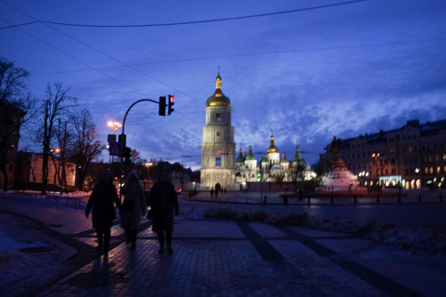 kyiv-ukraine-2nd-feb-2022-the-sun-sets-behind-st-sophias-cathedral-as-kyiv-remains-calm-in-the-face-of-ever-growing-russian-on-february-2-2022-in-ukraine-credit-image-bryan-smithzuma