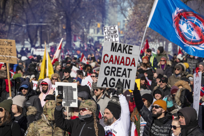 anti-vaccine-mandate-protest-in-toronto