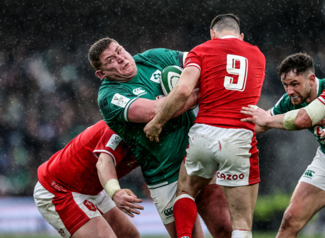 tadhg-furlong-with-with-wyn-jones-and-tomos-williams