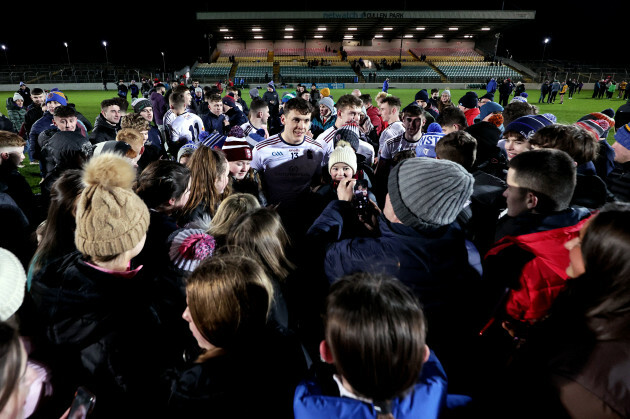 david-clifford-poses-for-photos-with-fans-after-the-game