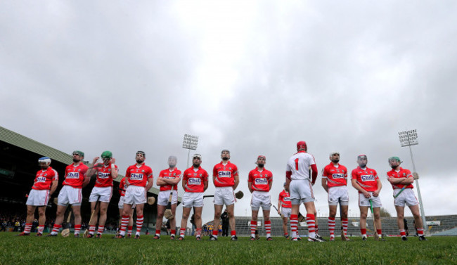 anthony-nash-gives-last-minute-instructions-to-the-team-during-the-national-anthem