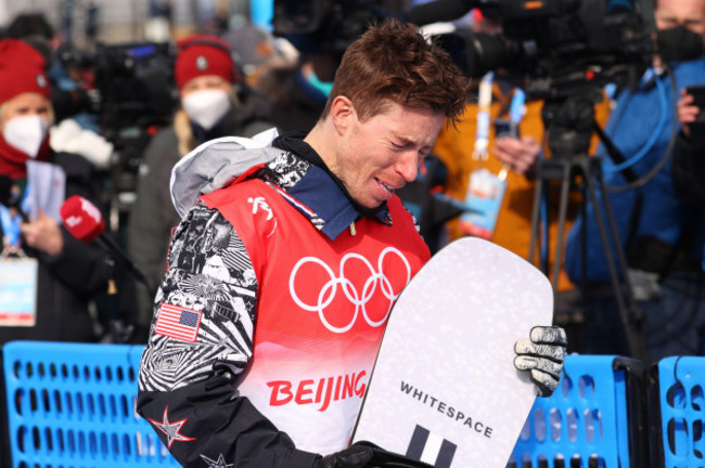 zhangjiakou-hebei-china-11th-feb-2022-shaun-white-usa-snowboarding-mens-halfpipe-final-during-the-beijing-2022-olympic-winter-games-at-genting-snow-park-in-zhangjiakou-hebei-china-credit