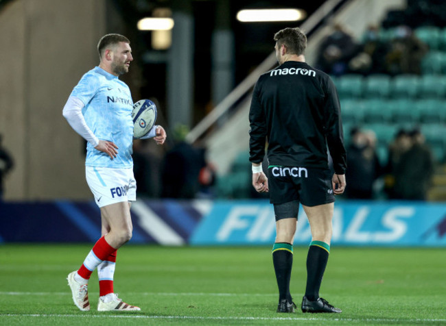 finn-russell-and-dan-biggar-before-the-game