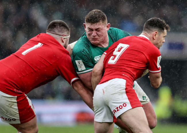 tadhg-furlong-with-wyn-jones-and-tomos-williams