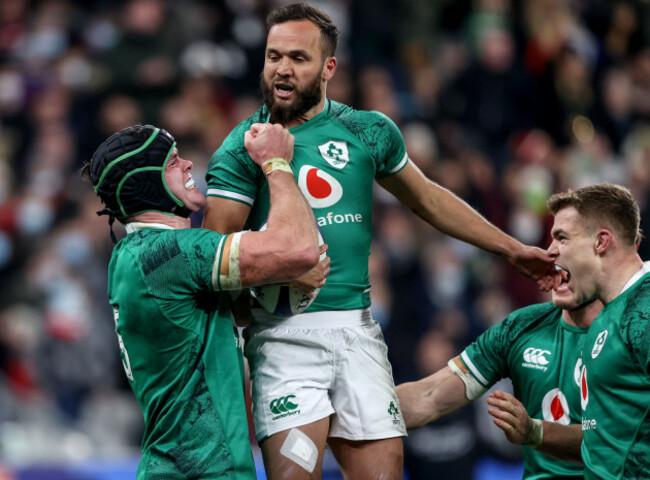 jamison-gibson-park-celebrates-scoring-their-third-try-with-james-ryan-and-garry-ringrose