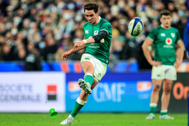 joey-carbery-takes-a-kick