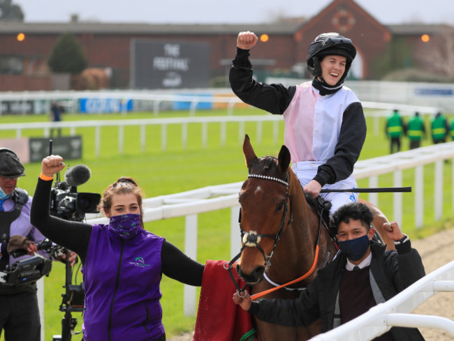 rachael-blackmore-on-bob-olinger-celebrates-winning