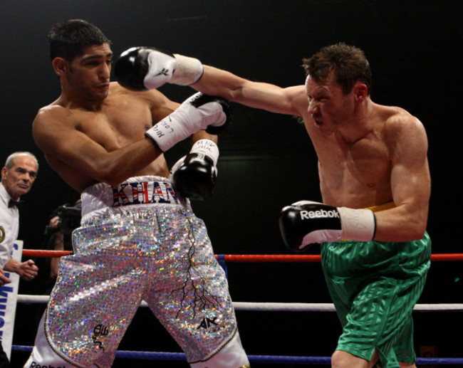 boxing-amir-khan-v-oisin-fagan-wba-international-lightweight-championship-london-excel-61208-amir-khan-l-in-action-against-oisin-fagan-mandatory-credit-action-images-andrew-couldridge