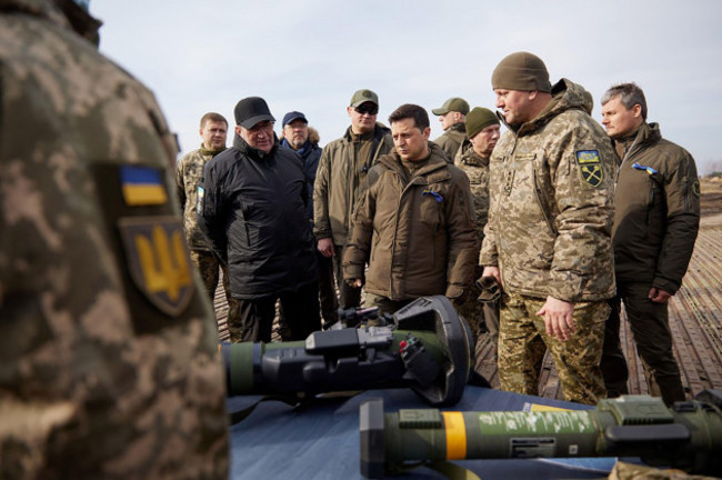 rivne-ukraine-16th-feb-2022-ukrainian-president-volodymyr-zelensky-2nd-r-listening-to-explanations-during-a-military-drill-outside-the-city-of-rivne-northern-ukraine-on-wednesday-on-february-16