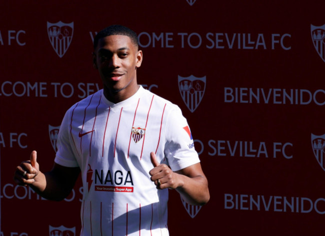 soccer-football-anthony-martial-signs-for-sevilla-on-loan-ramon-sanchez-pizjuan-seville-spain-january-26-2022-anthony-martial-poses-during-his-presentation-after-signing-for-sevilla-on-loan-r