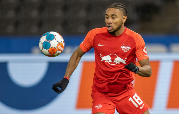 berlin-germany-20th-feb-2022-soccer-bundesliga-hertha-bsc-rb-leipzig-matchday-23-olympiastadion-christopher-nkunku-from-rb-leipzig-plays-the-ball-credit-andreas-goradpa-important-note