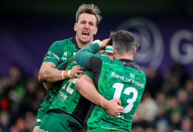 tom-daly-sammy-arnold-and-john-porch-celebrate-a-try