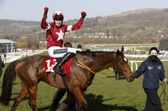 keith-donoghue-on-tiger-roll-celebrates-after-winning