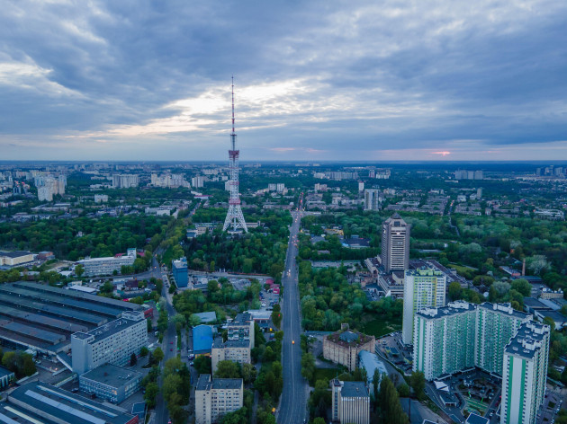 high-metal-tv-tower-against-the-backdrop-of-a-kyiv-metropolis