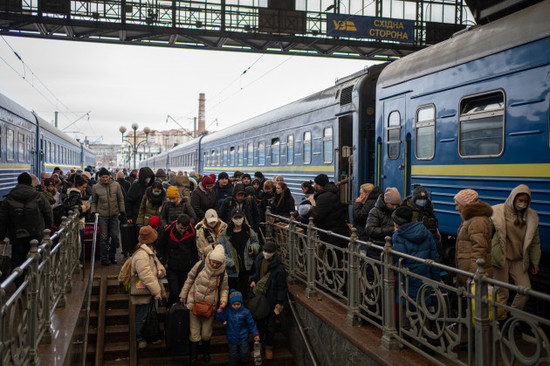 ukrainians-flee-to-poland-by-train