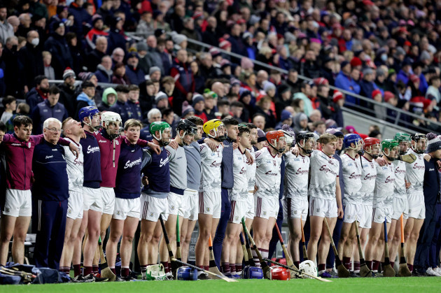 galway-stand-for-a-minute-silence-in-memory-of-paul-shefflin