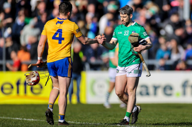 paul-flannagan-shakes-hands-after-the-game-with-graeme-mulcahy