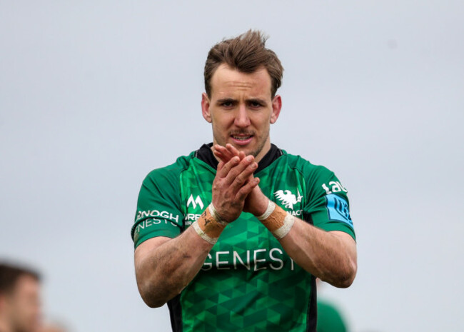 john-porch-applaudes-fans-at-full-time