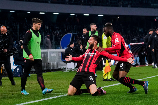 milans-french-forward-olivier-giroud-celebrates-after-scoring-a-goal-during-the-serie-a-football-match-between-ssc-napoli-and-milan-at-the-diego-armando-maradona-stadium-in-naples-southern-italy-on