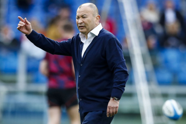 eddie-jones-during-the-warm-up