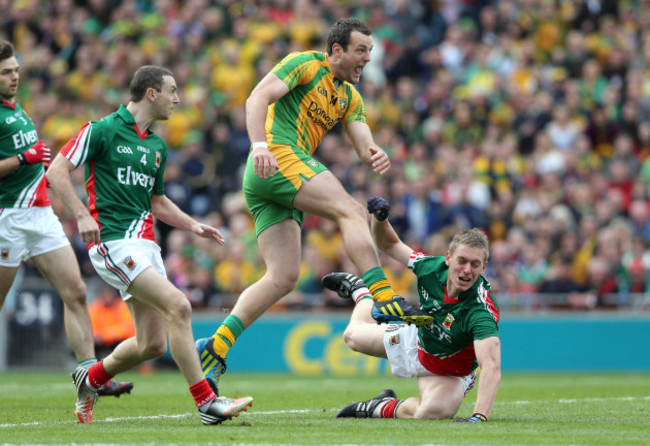 michael-murphy-scores-the-first-goal-of-the-game